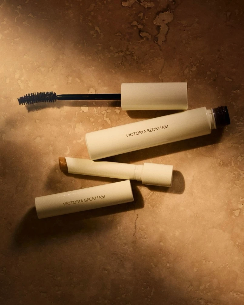 Victoria Beckham Beauty презентували літню капсульну колекцію